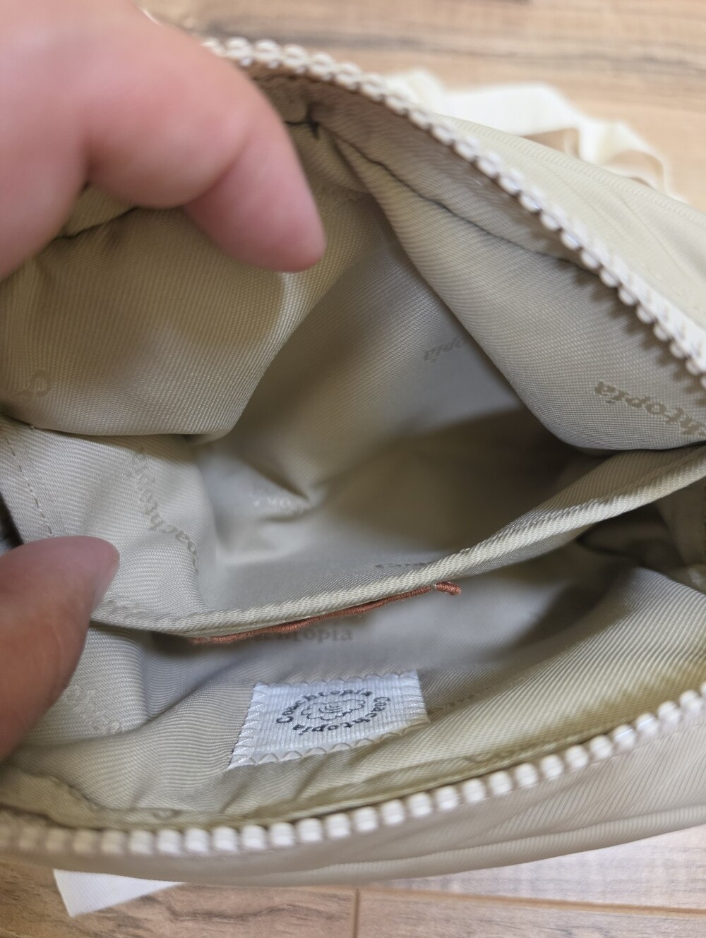 New Coachtopia Loop Pouch - Picture 9 of 12